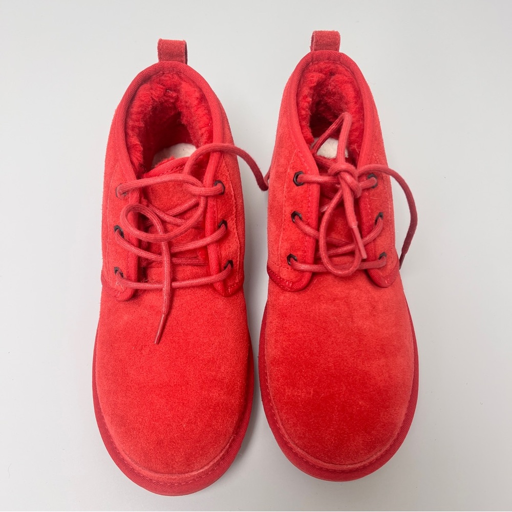 UGG RED  Neumel Suede Chukka Boots MEN SIZE 8, size 10 in women